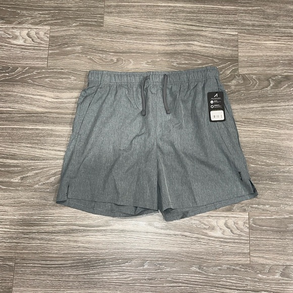 Alive Other - Alive running shorts. Size L. NWT